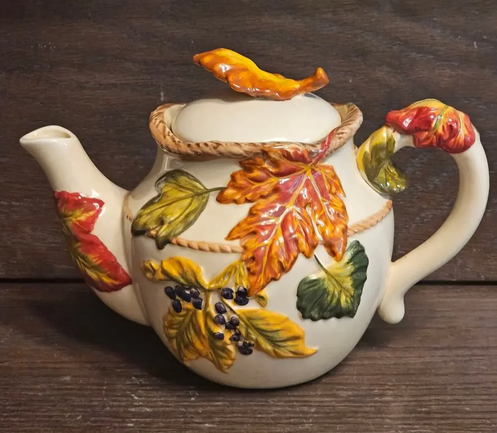 Vintage BICO China Fall Leaves Autumn Colors 3D Teapot with Lid EUC